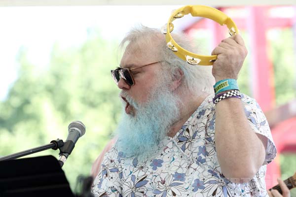 ARIEL PINK'S HAUNTED GRAFFITI AND R. STEVIE MOORE - 2012-05-26 - PARIS - Parc de la Villette - 